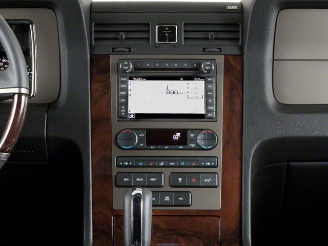 2011 Lincoln Navigator L Base