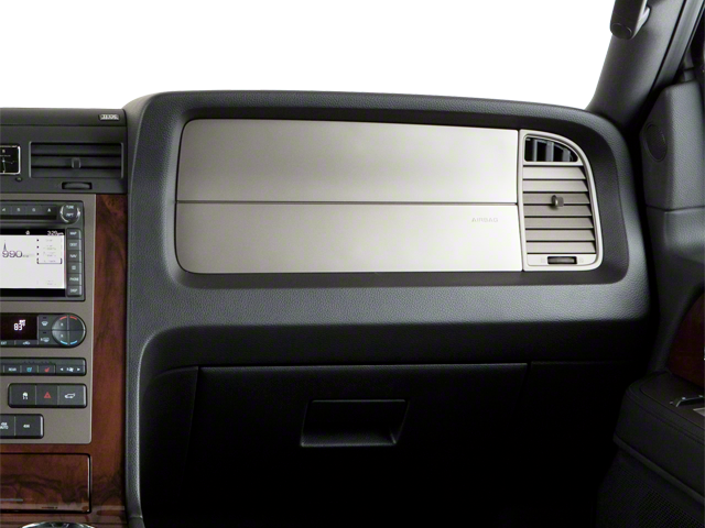2011 Lincoln Navigator L Base