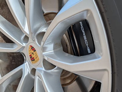 2022 Porsche Macan Base