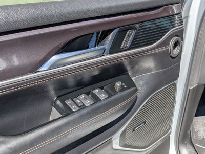 2024 Jeep Wagoneer Base