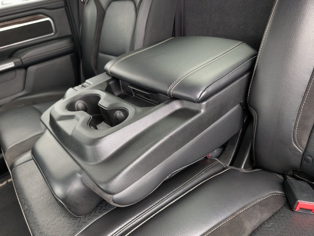 2019 RAM 1500 Laie Crew Cab 4x4 5'7' Box