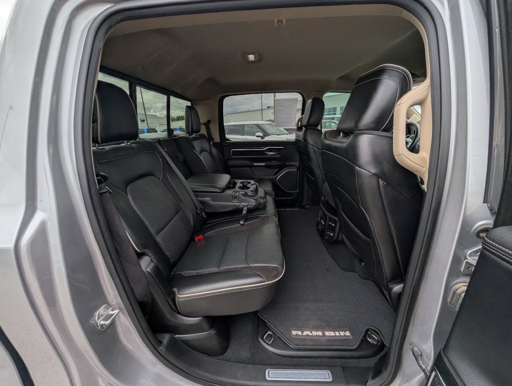 2019 RAM 1500 Laie Crew Cab 4x4 5'7' Box
