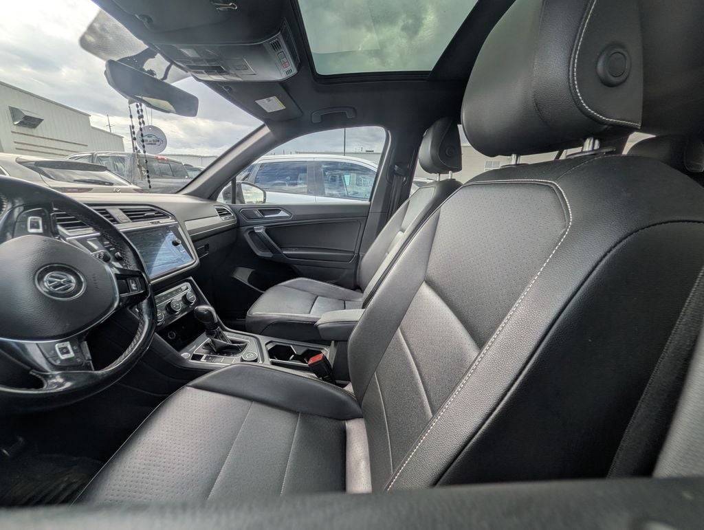 2021 Volkswagen Tiguan 2.0T SE R-Line Black