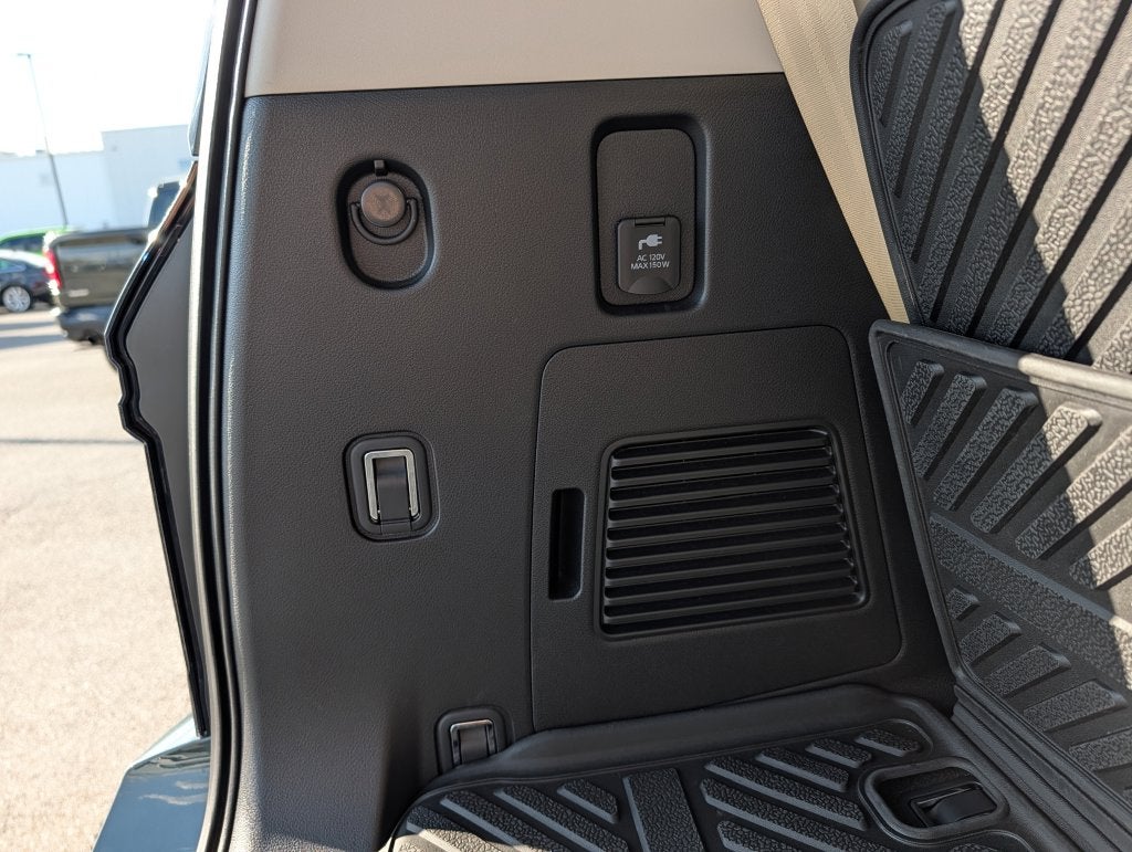 2026 Nissan Armada Platinum 4WD