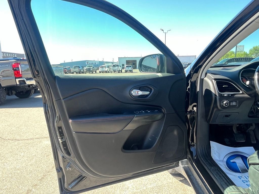2020 Jeep Cherokee Trailhawk