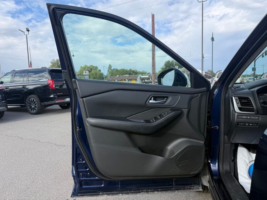 2025 Nissan Rogue SV AWD