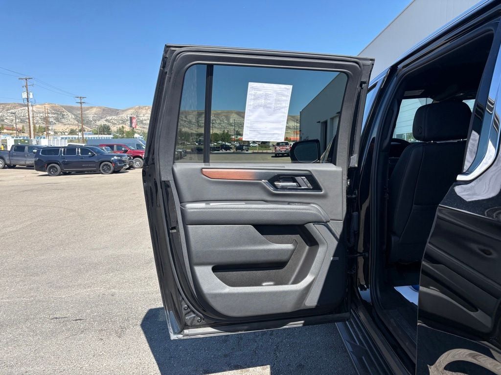 2025 GMC Yukon XL Denali