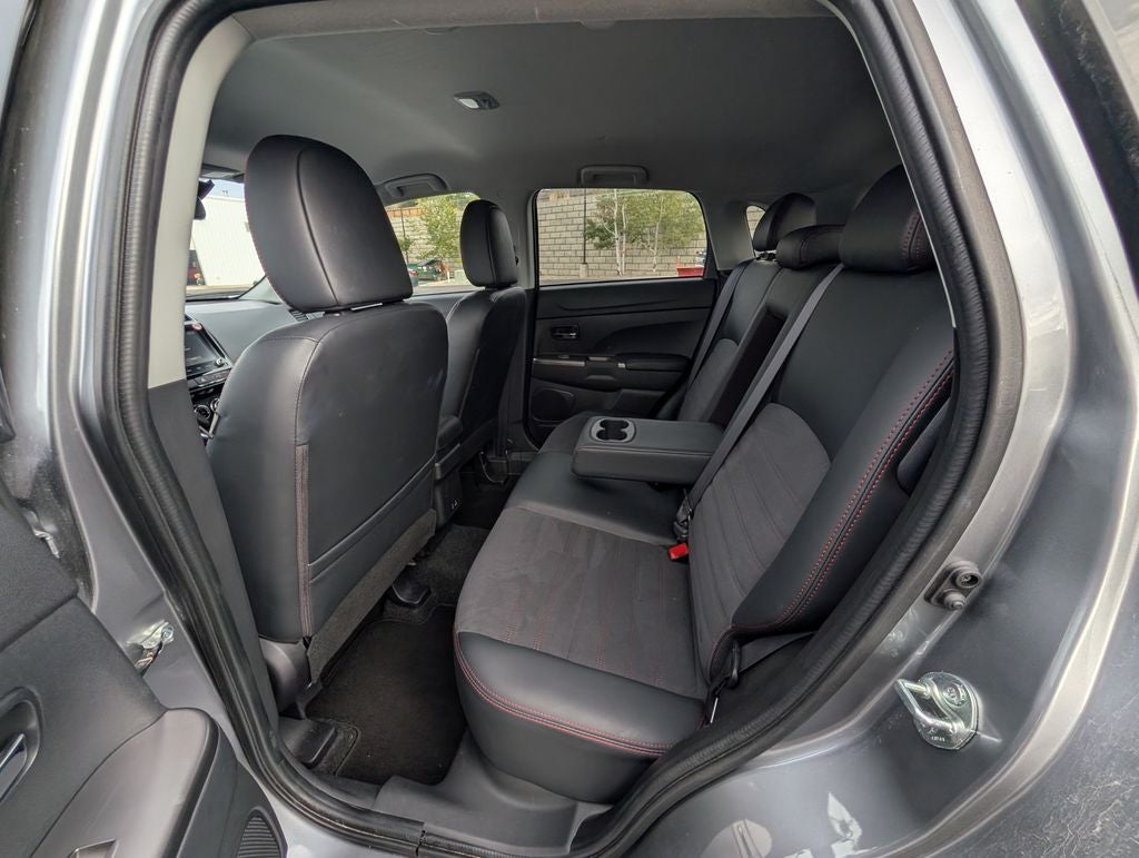 2025 Mitsubishi Outlander Sport 2.0 ES