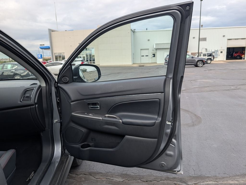 2025 Mitsubishi Outlander Sport 2.0 ES