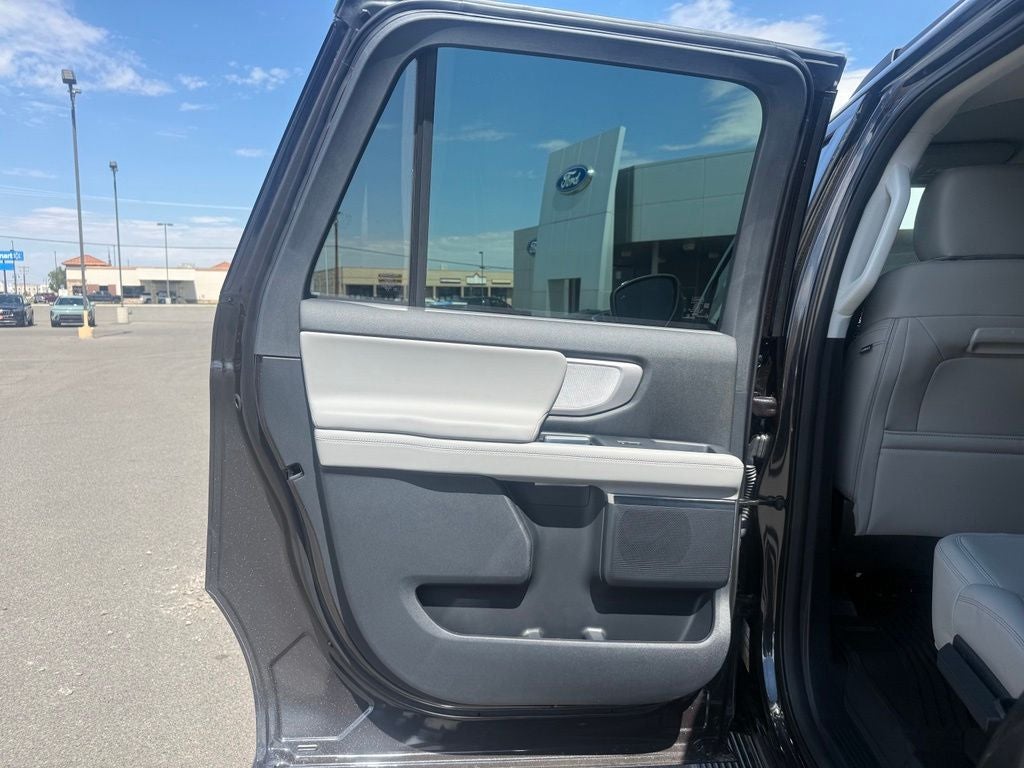 2027 Ford Expedition Max Active
