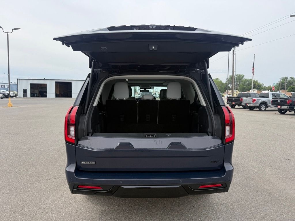 2027 Ford Expedition Max Platinum 30th Anniversary Pkg