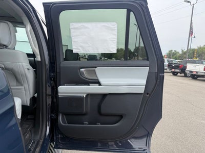 2027 Ford Expedition Max Platinum 30th Anniversary Pkg