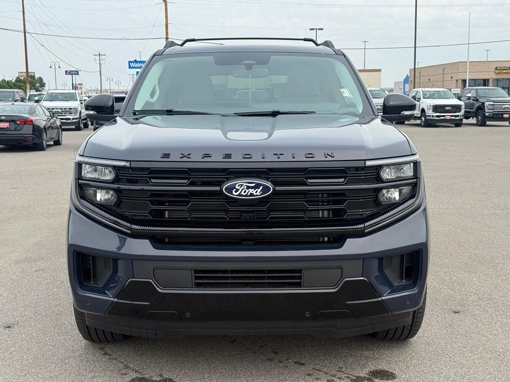 2027 Ford Expedition Max Platinum 30th Anniversary Pkg
