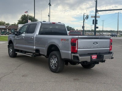 2027 Ford F-350SD Lariat