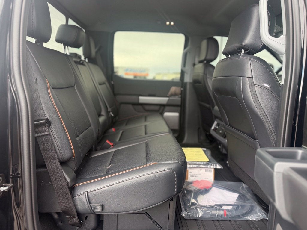 2027 Ford F-350SD Lariat DRW