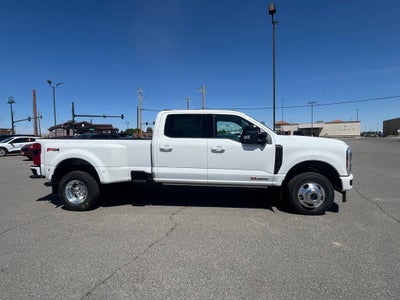2026 Ford F-350SD Platinum DRW