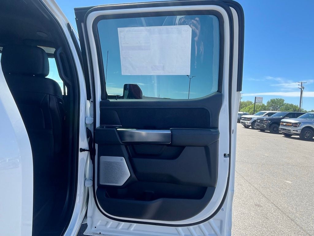 2026 Ford F-350SD Platinum DRW