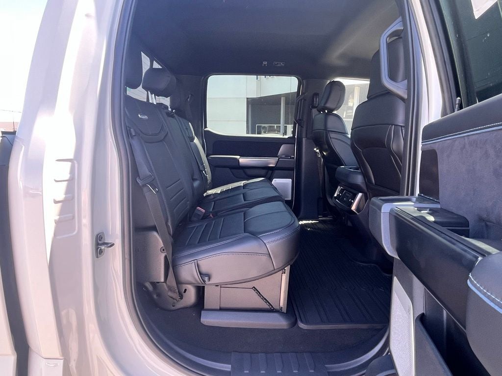 2026 Ford F-350SD Platinum DRW