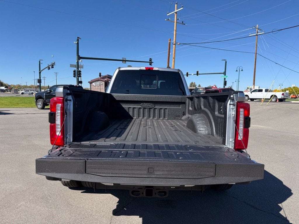 2027 Ford F-350SD Lariat DRW