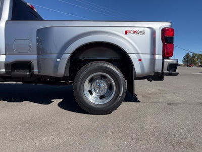 2027 Ford F-350SD Lariat DRW