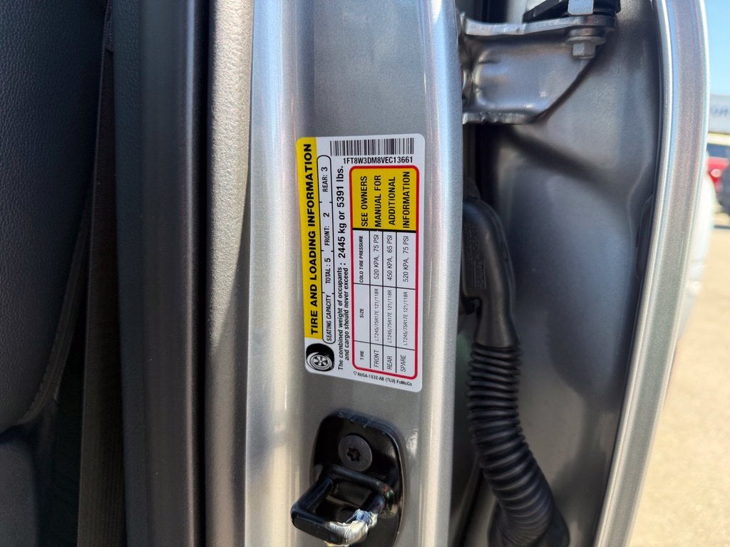 2027 Ford F-350SD Lariat DRW