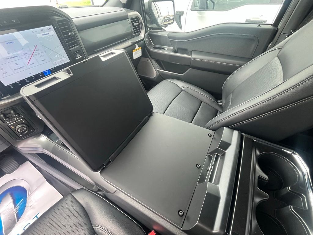 2026 Ford F-150 Lariat Black Appearance Pkg