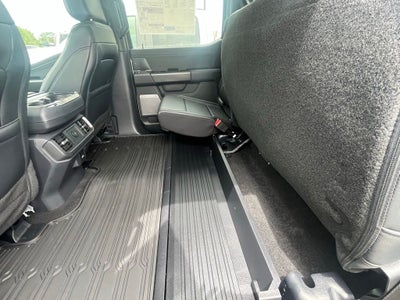 2026 Ford F-150 Lariat Black Appearance Pkg