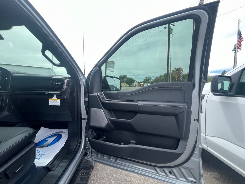 2026 Ford F-150 Lariat Black Appearance Pkg