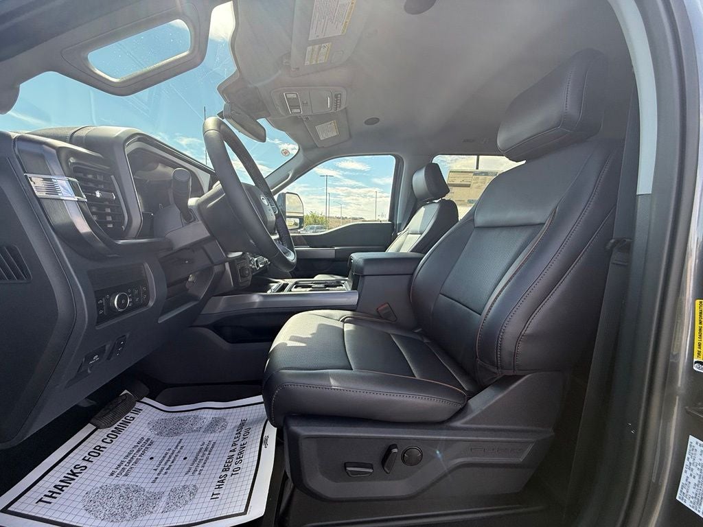 2026 Ford F-350SD Lariat DRW