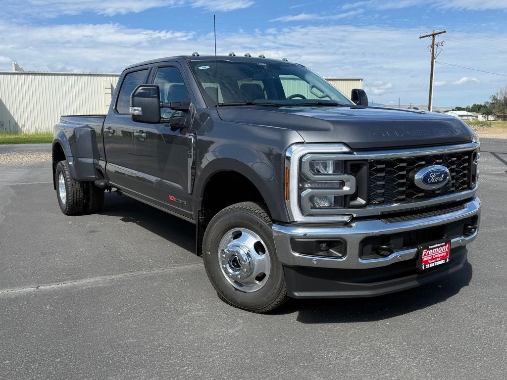 2026 Ford F-350SD Lariat DRW