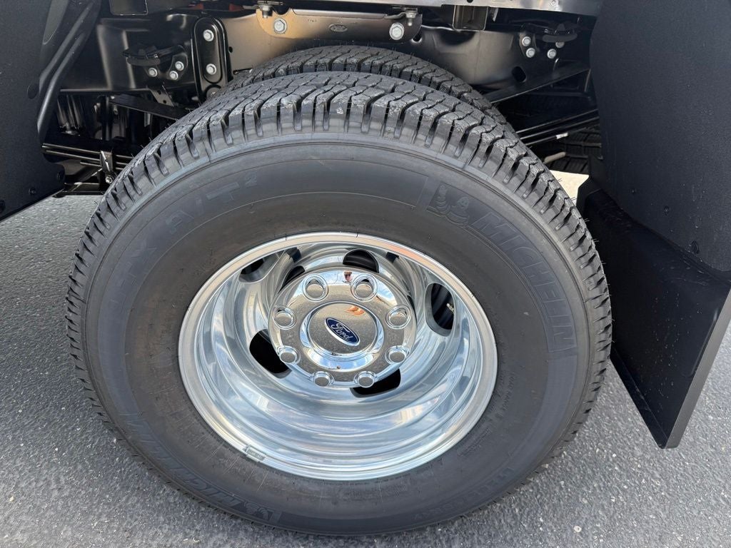2026 Ford F-350SD Lariat DRW