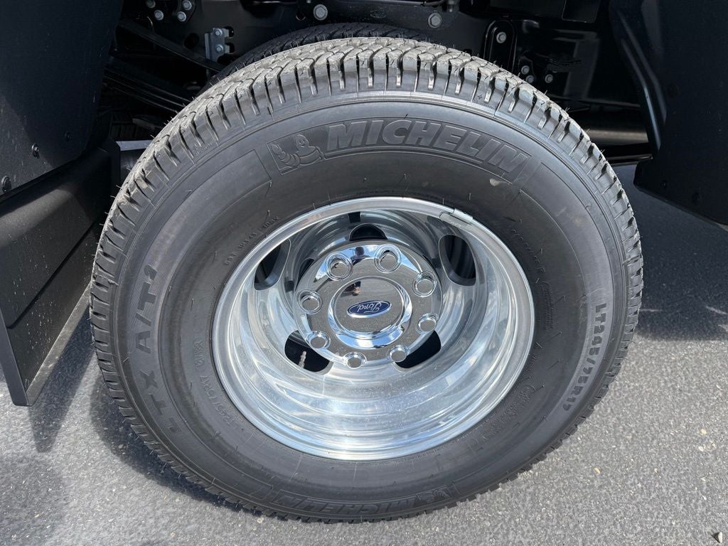 2026 Ford F-350SD Lariat DRW