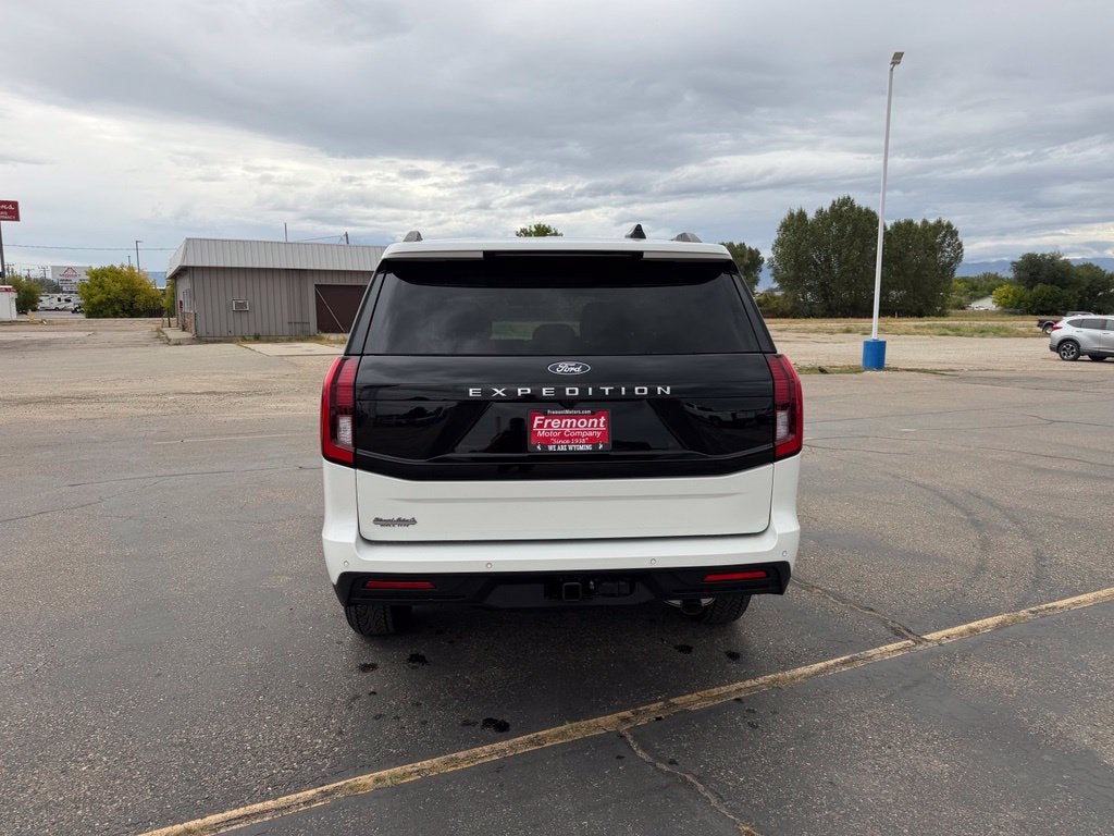 2027 Ford Expedition Active