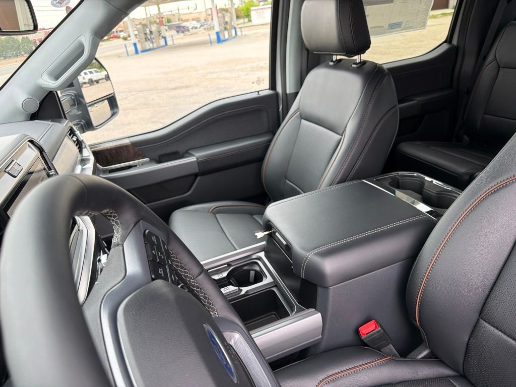 2026 Ford F-350SD Lariat Black Appearance Pkg.