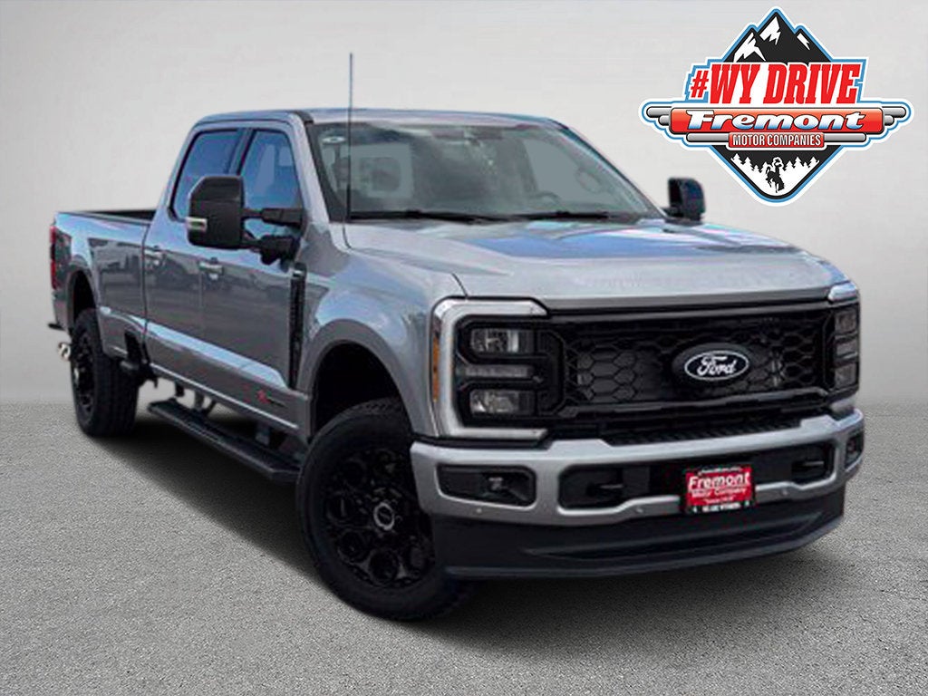 2027 Ford F-350SD Lariat Black Appearance Pkg.