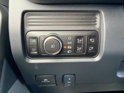 2027 Ford F-350SD Lariat Black Appearance Pkg.