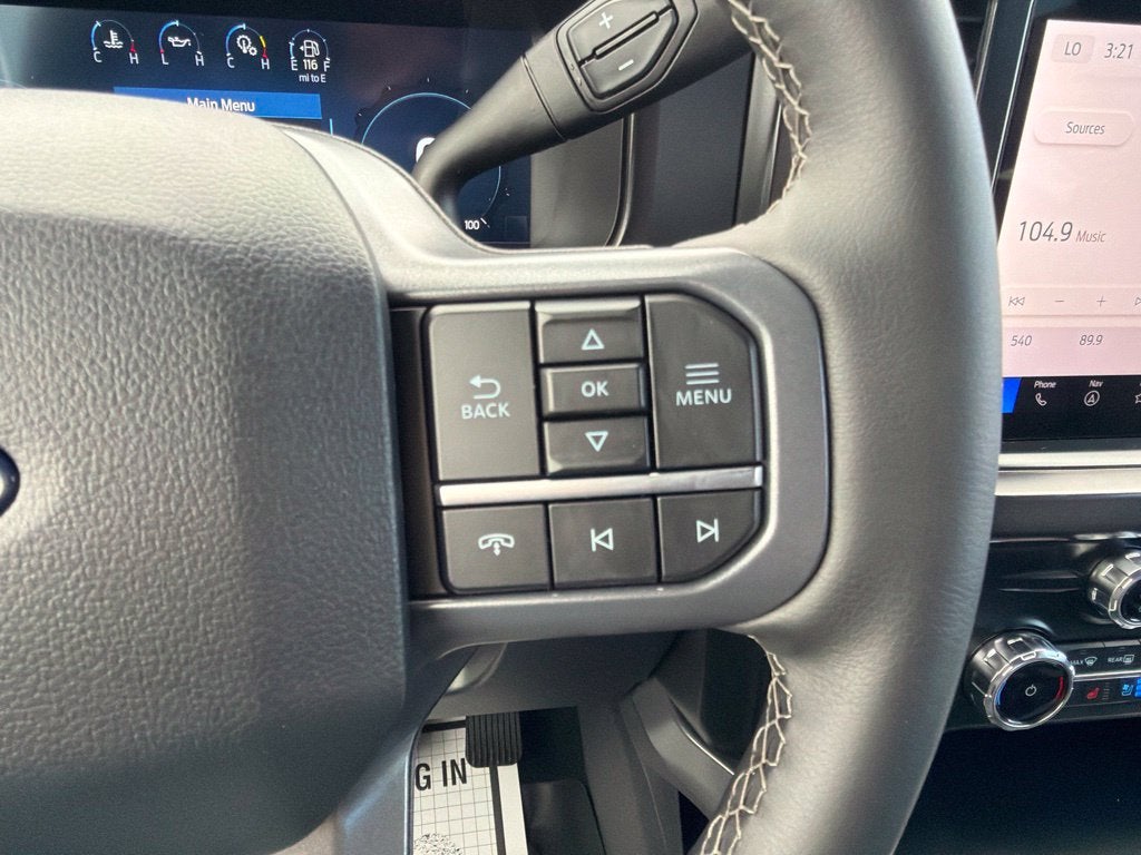 2027 Ford F-350SD Lariat Black Appearance Pkg.