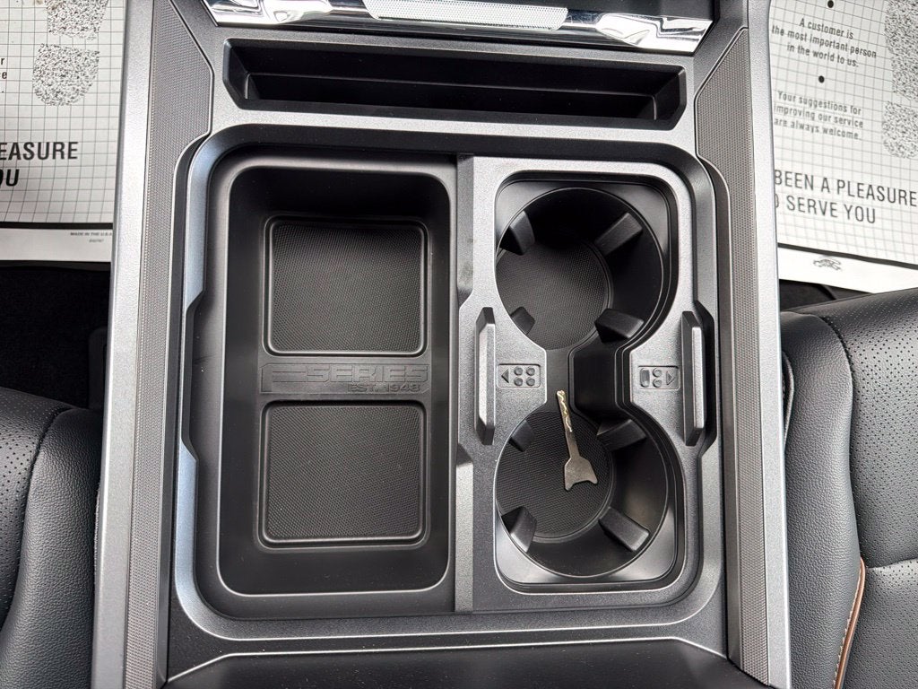 2027 Ford F-350SD Lariat Black Appearance Pkg.