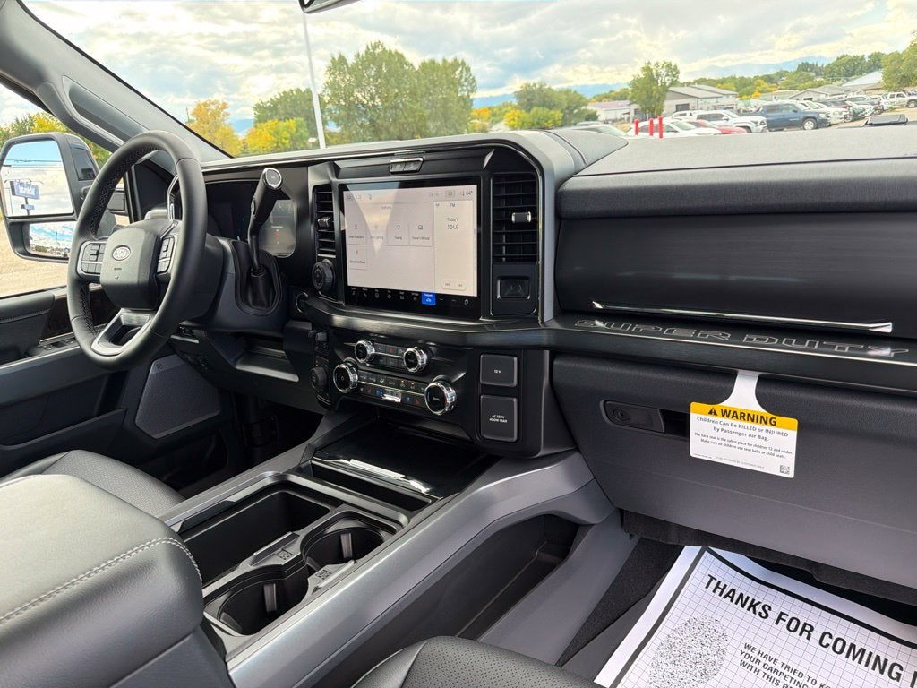 2027 Ford F-350SD Lariat Black Appearance Pkg.