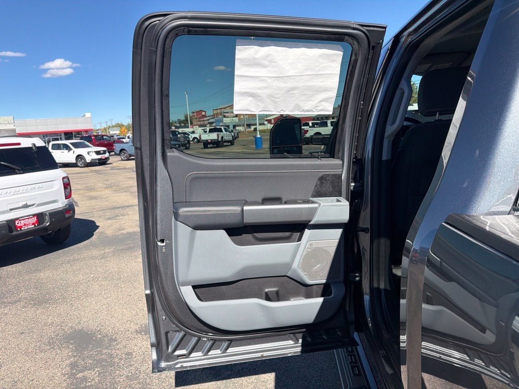 2026 Ford F-350SD XLT Premium Black Appearance Pkg.