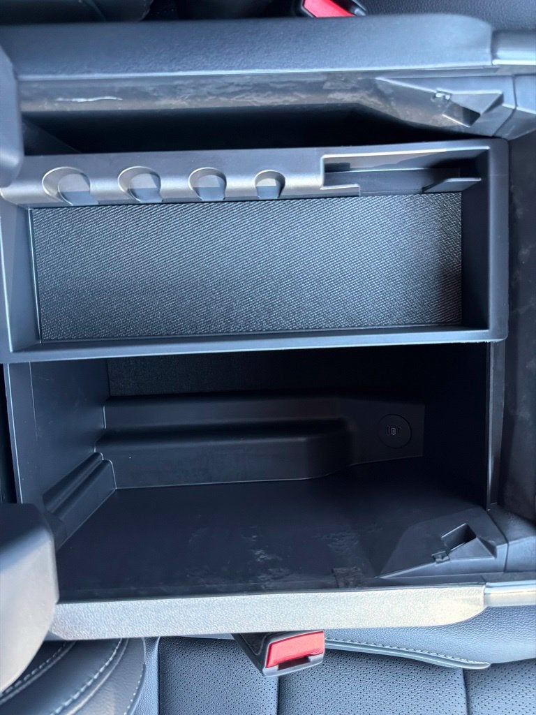 2026 Ford F-150 Lariat Black Appearance Pkg.