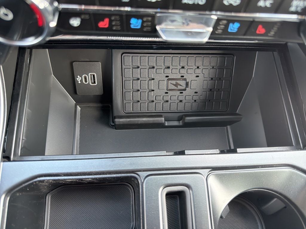 2026 Ford F-150 Lariat Black Appearance Pkg.