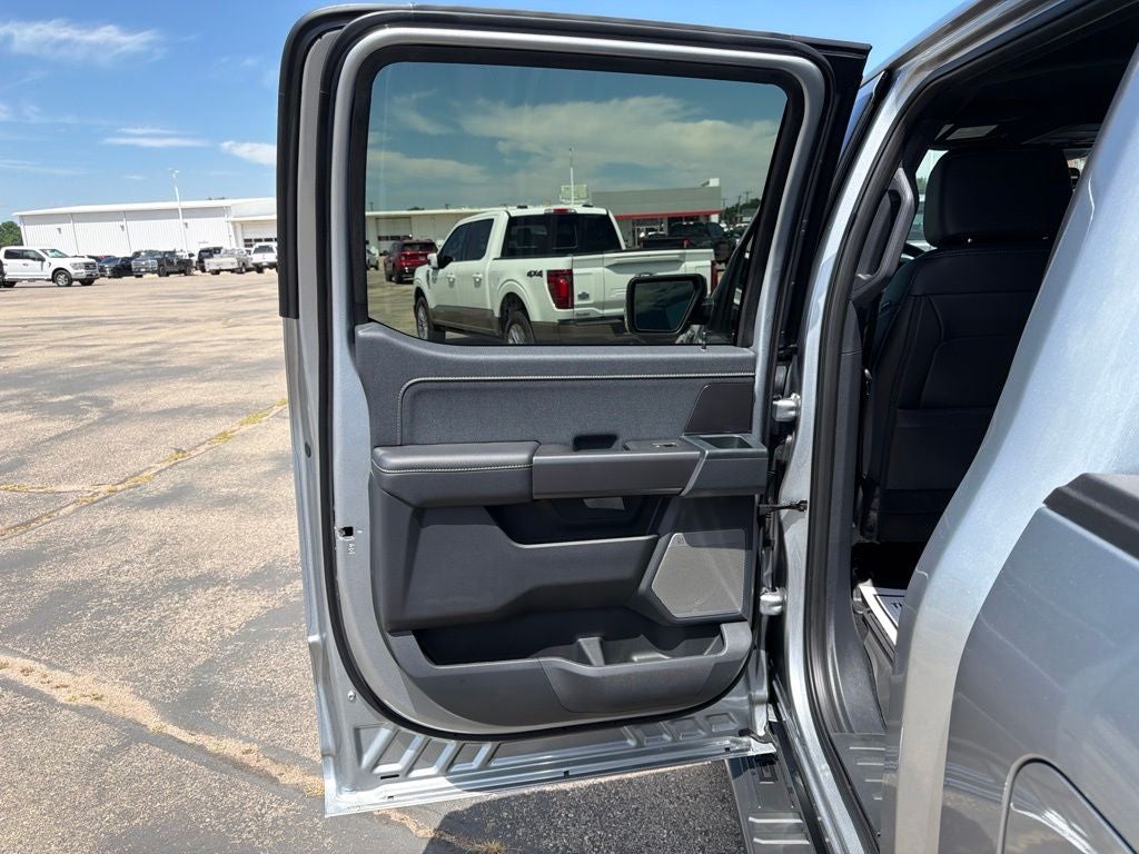 2026 Ford F-150 Lariat Black Appearance Pkg