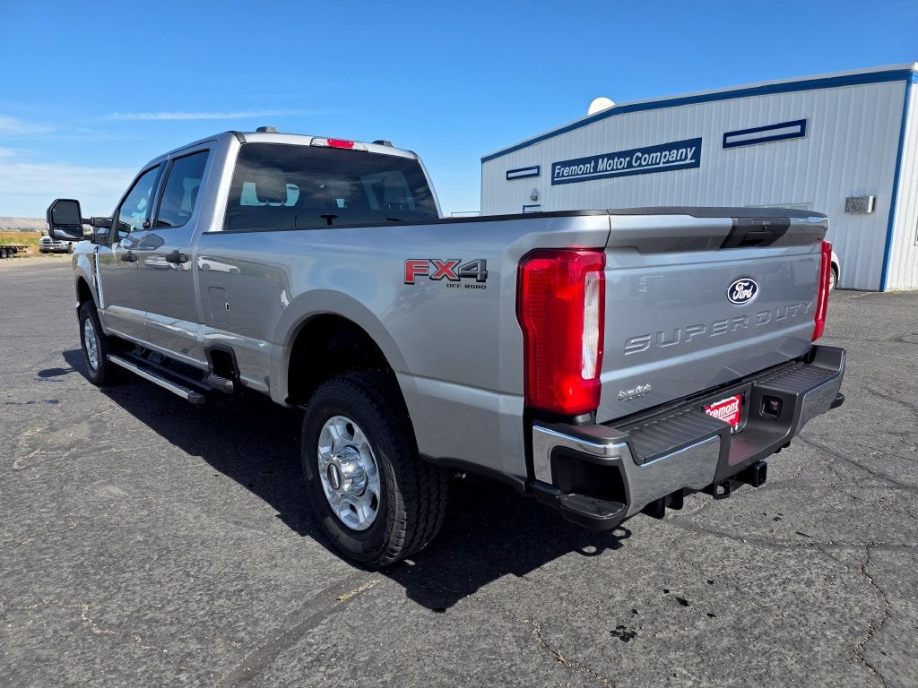 2027 Ford F-250SD XLT