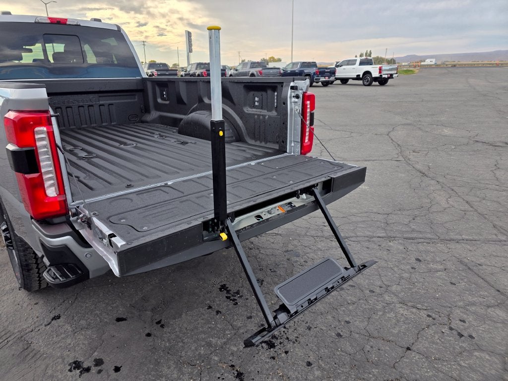 2027 Ford F-350SD XLT