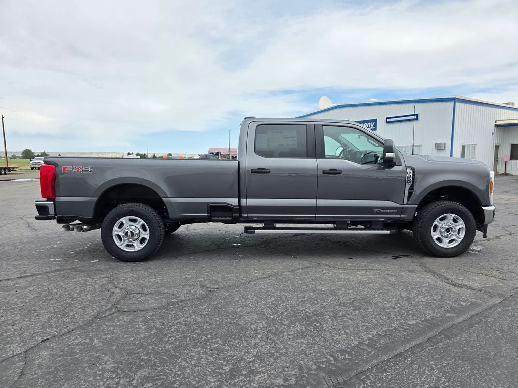 2026 Ford F-350SD XLT