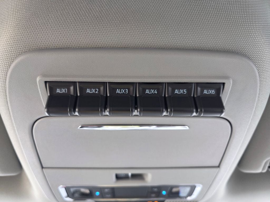 2026 Ford F-350SD Lariat DRW