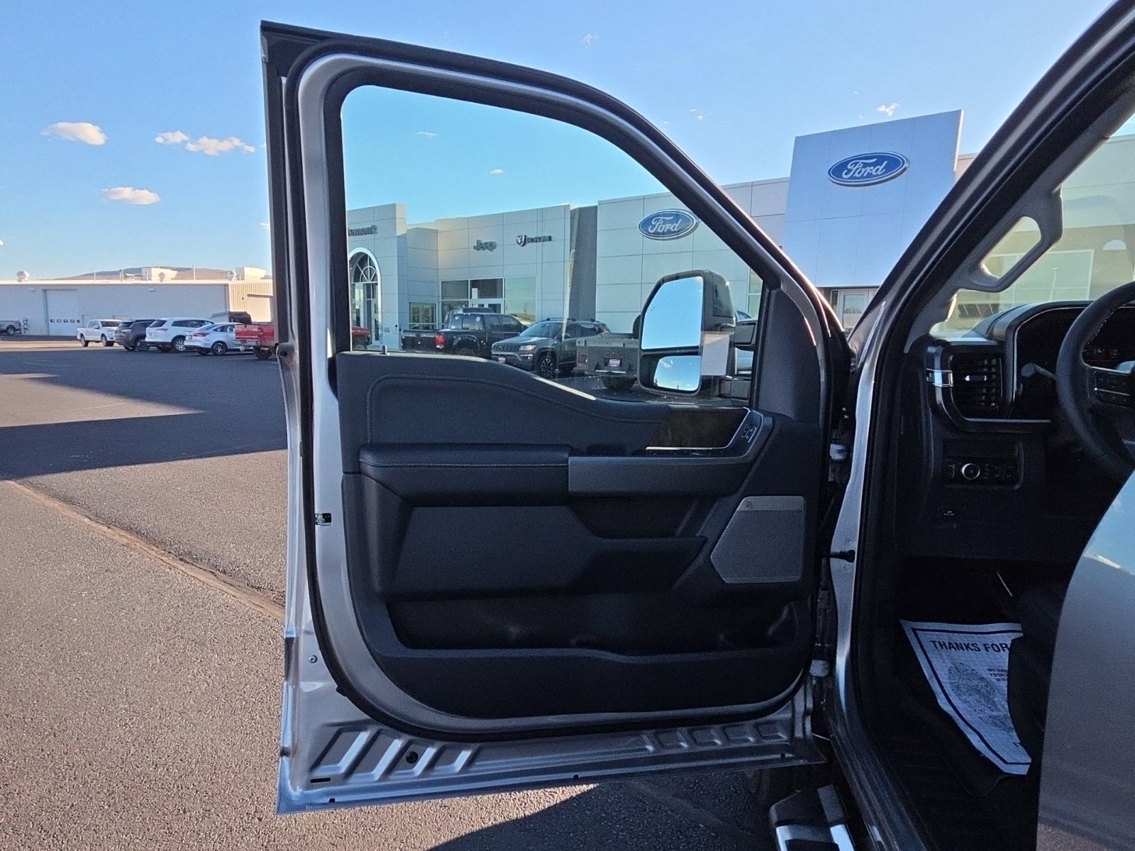 2027 Ford F-350SD Lariat