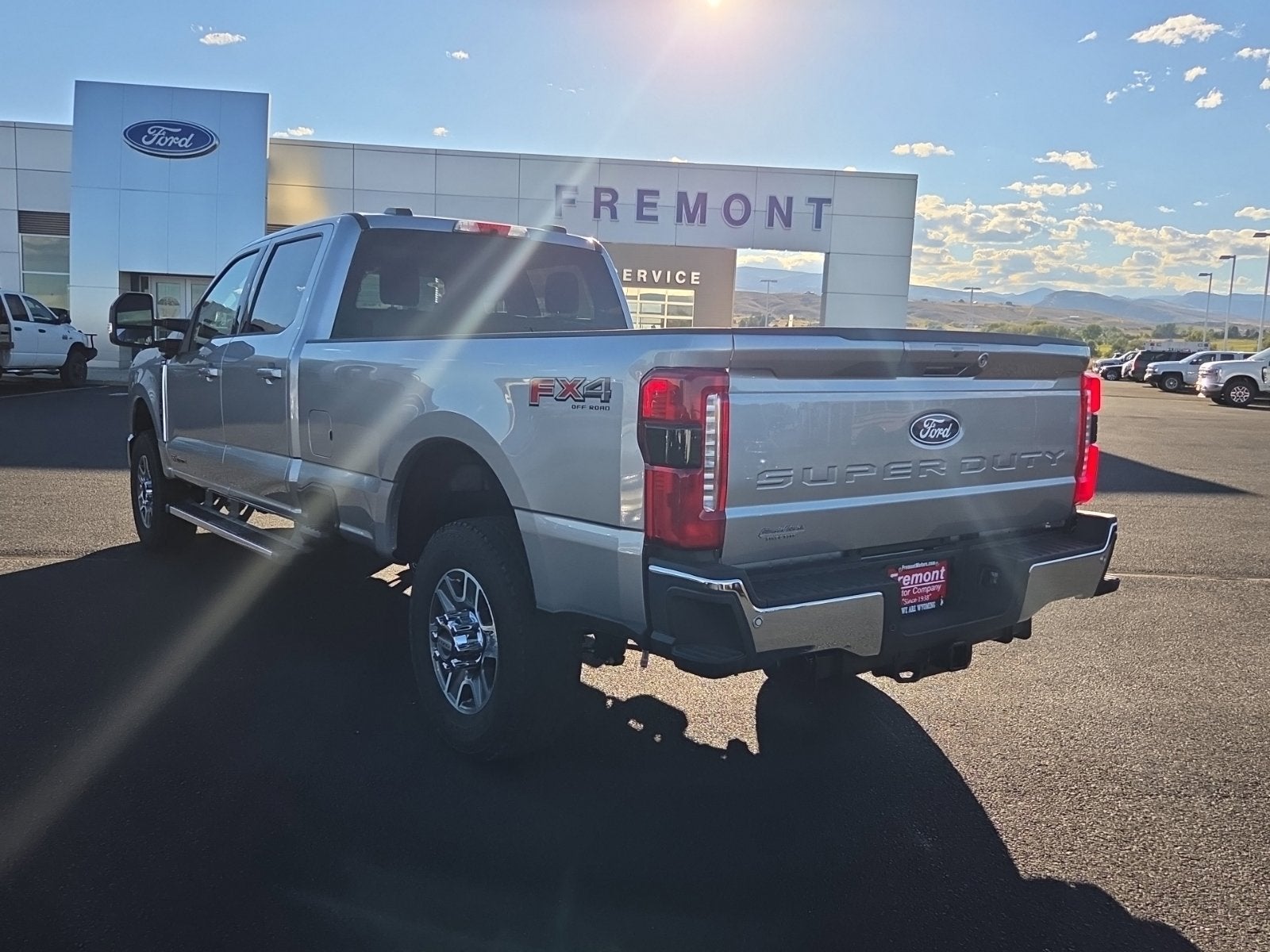 2027 Ford F-350SD Lariat
