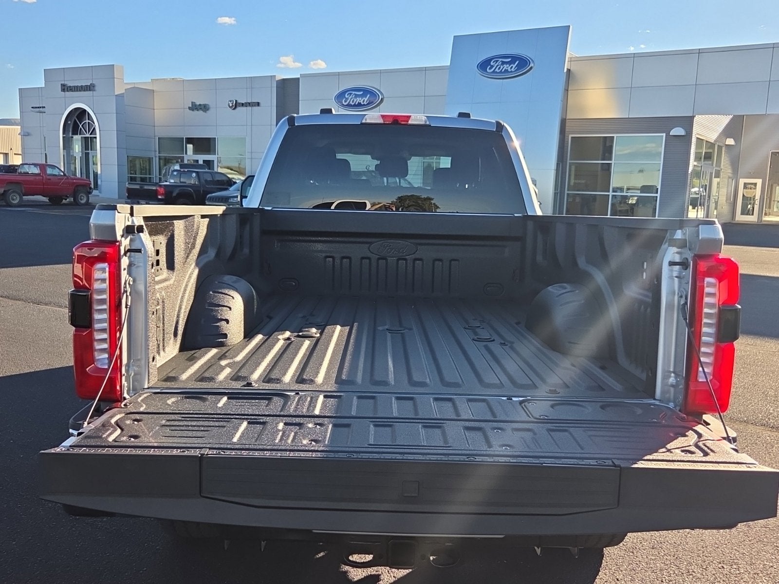 2027 Ford F-350SD Lariat